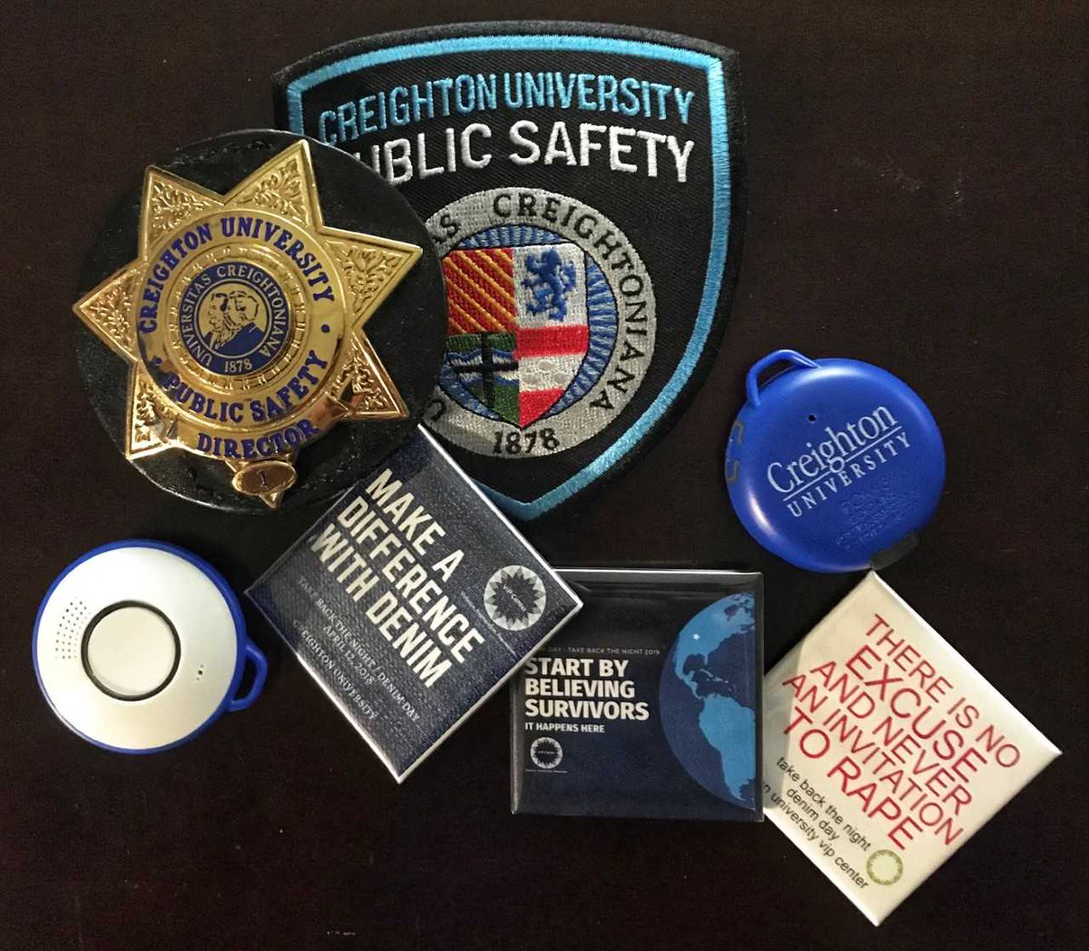 CreightonDPS's tweet photo. Huge shoutout to our partners at @pom_safety!!! For every device sold this year, they will donate $5 to @cuVIPcenter to support #TakeBacktheNight! Click https://t.co/5UTz9nZtqw to learn more about the POM. #BlueJaySafe #CampusPublicSafety #POMUp #GetThePOM https://t.co/yHKtf62Vl7
