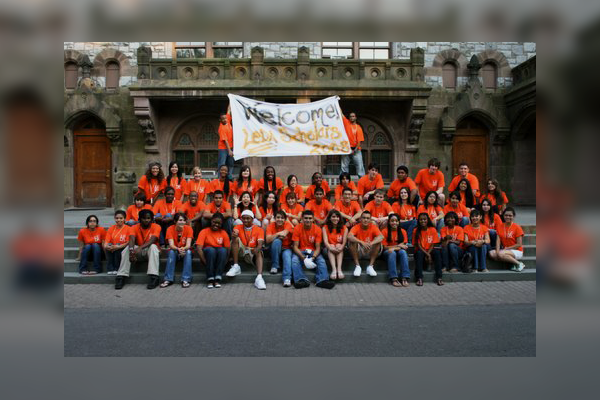 LEDA_Scholars's tweet photo. #WaybackWednesday for #LEDAat15:
15 Cohorts of #LEDAScholars have attended our Aspects of Leadership Summer Institute (i.e., #LEDAsummer) at @Princeton since 2005.
In our first decade, nearly 500 Scholars (such as Co.4 in 2008) called Witherspoon Hall home for the summer.
#WBW https://t.co/dnjxUXn5XU