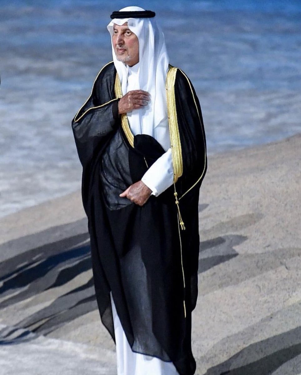 Alshaikh2's tweet photo. #خالد_الفيصل .. رجلٌ خدم وطنه بكل ما أوتي من حبٍ و إخلاصٍ و ولاءٍ .. لا يعطي غير النجاح و لا يبخل إلا بالفشل .. راحته في التعب على راحة الآخرين .. تستمد القمم من قامته الشموخ .. و تستبشر الأرض إذا وقف عليها .. حفظك الله يا أبا بندر  .
🇸🇦❤️🇸🇦 https://t.co/ivJYvBvt6h