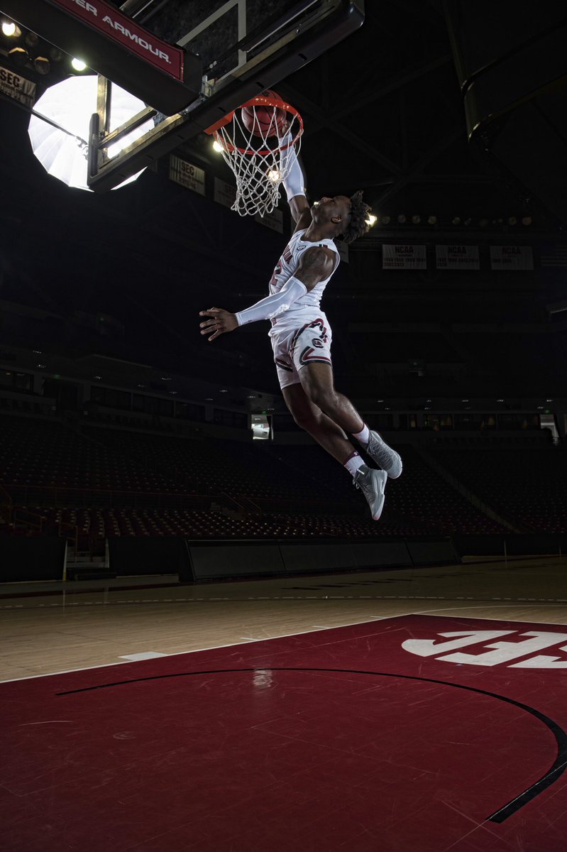 GamecockMBB's tweet photo. Take flight 🛫😤 https://t.co/4tkxGRI2R0