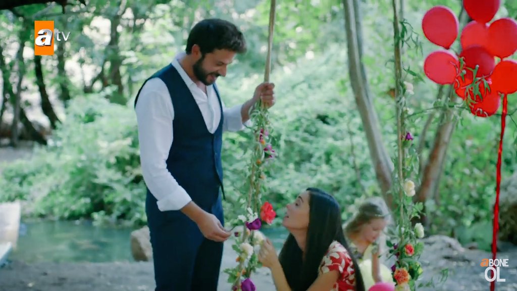 illederoman's tweet photo. Eee #AzEl mi #ElAz mi 😍😻 @nineteen0seven #hercai https://t.co/f5g9DhN4xx