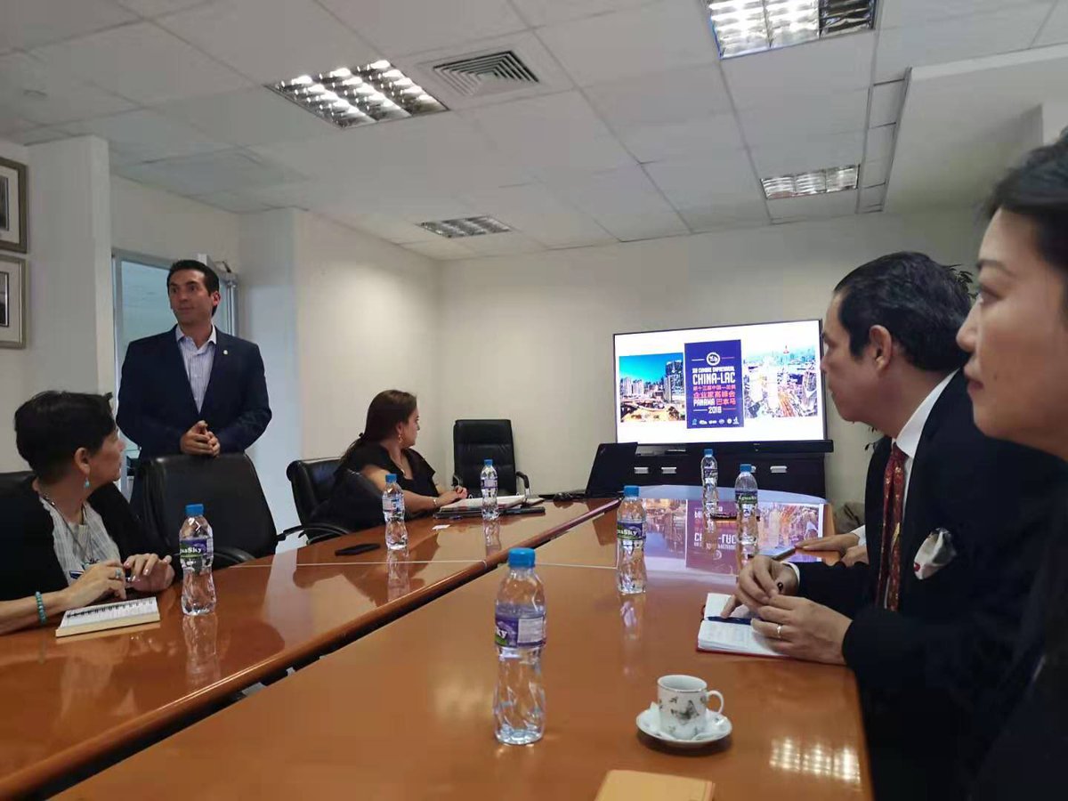 weiasecas's tweet photo. Excelente reunión con altas autoridades @ATP_panama, @MICIPMA, @CancilleriaPma, @CCIYAP y @ccchp_pa en torno a la #CumbreEmpresarialChinaCELAC, a tener lugar en Panamá 9-11 dic. 2019 y q promete ser 1 acontecer comercial, turístico y cultural d gran envergadura. Manos a la obra! https://t.co/dMBzyN3M1g