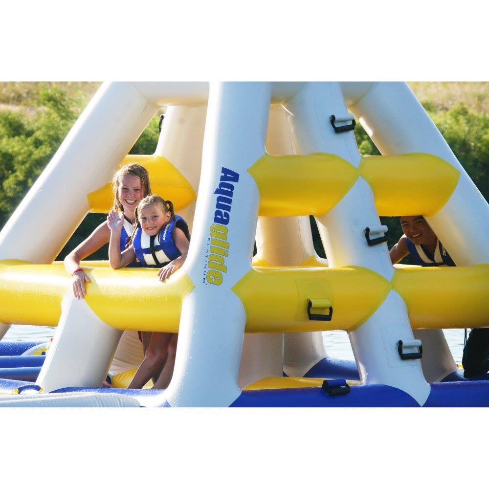 Don't miss your chance to make some end of summer memories with your friends and family! Be sure to tag @gojumpisland in your posts &amp; you could be featured on our page! ⁣
⁣
Our last day of the summer 2019 season is Labor Day! Book your timeslots now at jumpislandmi.com