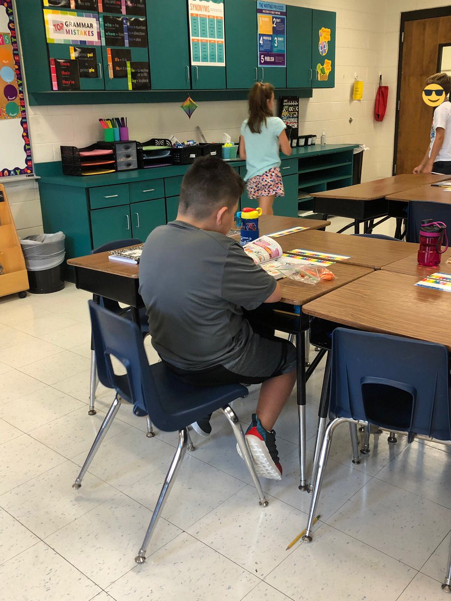 sajensen4's tweet photo. Day two and my students were already displaying EXCELLENCE during independent reading. I’m so proud to have such a hardworking group! #EachChildEachDayExcellence https://t.co/Yap6xFZPE2