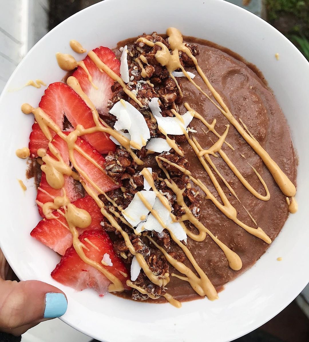 cloud10snacks's tweet photo. 1999: "Smooth" by Santana feat. Rob Thomas
2019: "Smoothie Bowl" by Insta-fan stillhungry4more feat. @cloud10snacks https://t.co/t523v44XtB