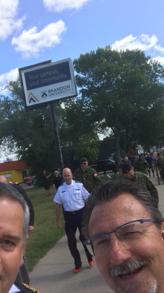 BrandonPolice's tweet photo. โSeveral BPS members had the pleasure of participating in the 9th Annual YWCA Brandon Walk a Mile in Her Shoes - including Chief Balcaen (left eye pictured below). Apparently taking a selfie while walking in heels is harder than it looks. ๐คทโโ๏ธ ๐ #speedwobble #newborndeer https://t.co/AmJHYGnpRQ