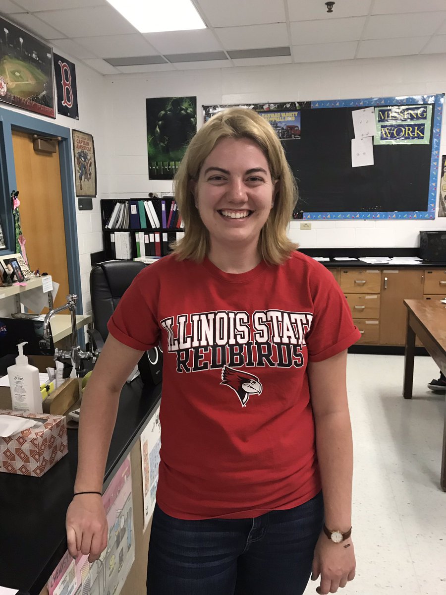 HHSHornets1's tweet photo. College wear Wednesday!! #AVIDstrong @HarvardD50 @HornetAVID #HHS50 #collegeandcareerready https://t.co/YDSLkCBrHF