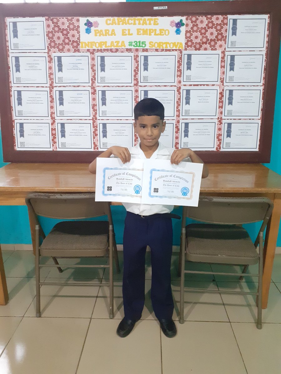 angeldeserrano's tweet photo. Randall Atencio,Estudiante del 3° de la Escuela de Sortová, obtuvo 2 Certificado de La Hora del Código, en Infoplaza #315 de Sortová. #MomentosInfoplazas #yosoyinfoplazas @infoplazasAIP https://t.co/Q6tIGDzovA