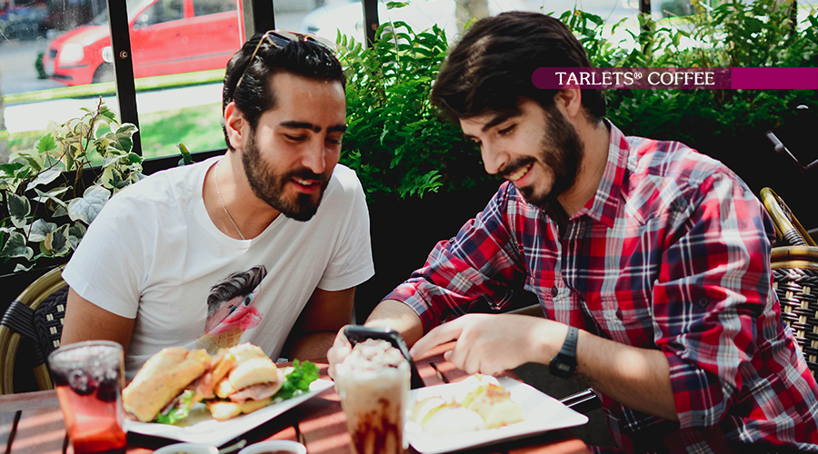 tarletscoffeemx's tweet photo. ¿Un delicioso 🤤 desayuno entre amigos en #TarletsCoffee?
Ven a cualquiera de nuestras sucursales y vive un momento #Tarlets. 🤩 https://t.co/CmIgKCaWOi