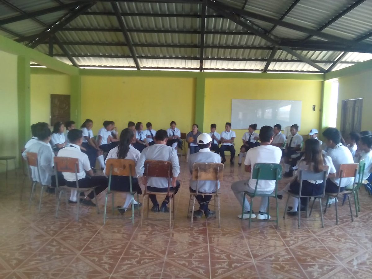 Guadalu69841623's tweet photo. Hoy Distrito 11D03 Paltas-Educación, se desarrolló Círculos en Prevención de Embarazo Adolescente en estudiantes del CB Francisco Valdivieso y  UE Manuel José Jaramillo de las  parroquias de Casanga y Yamana, a cargo de la Profesional DECE Distrital#SomosEducacionEc@magdasalazarg https://t.co/5eXiqDRThW