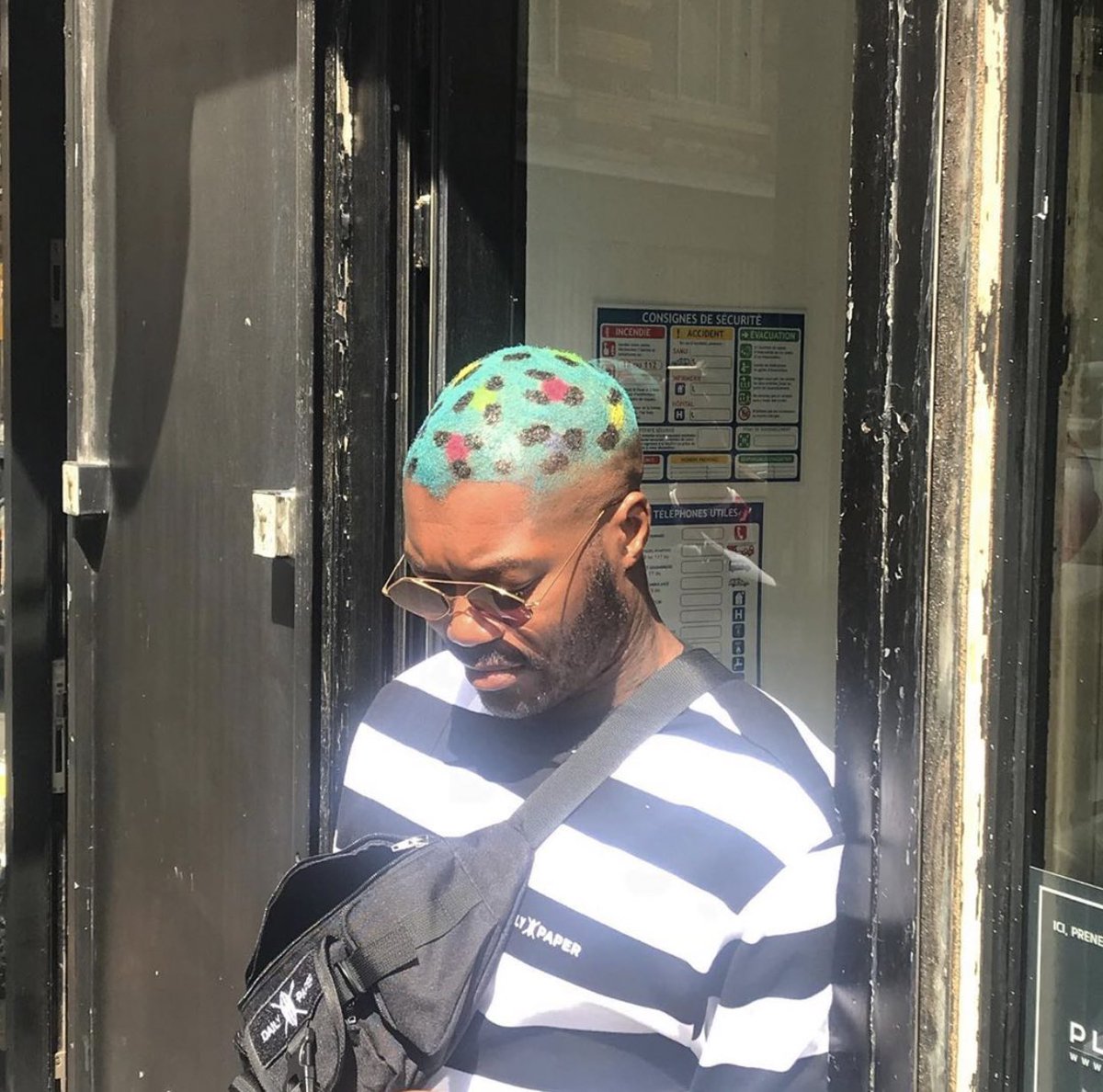 Mordu2OM's tweet image. ✂️ Énième innovation capillaire pour Djibril Cissé. Celle de trop ? 🤔