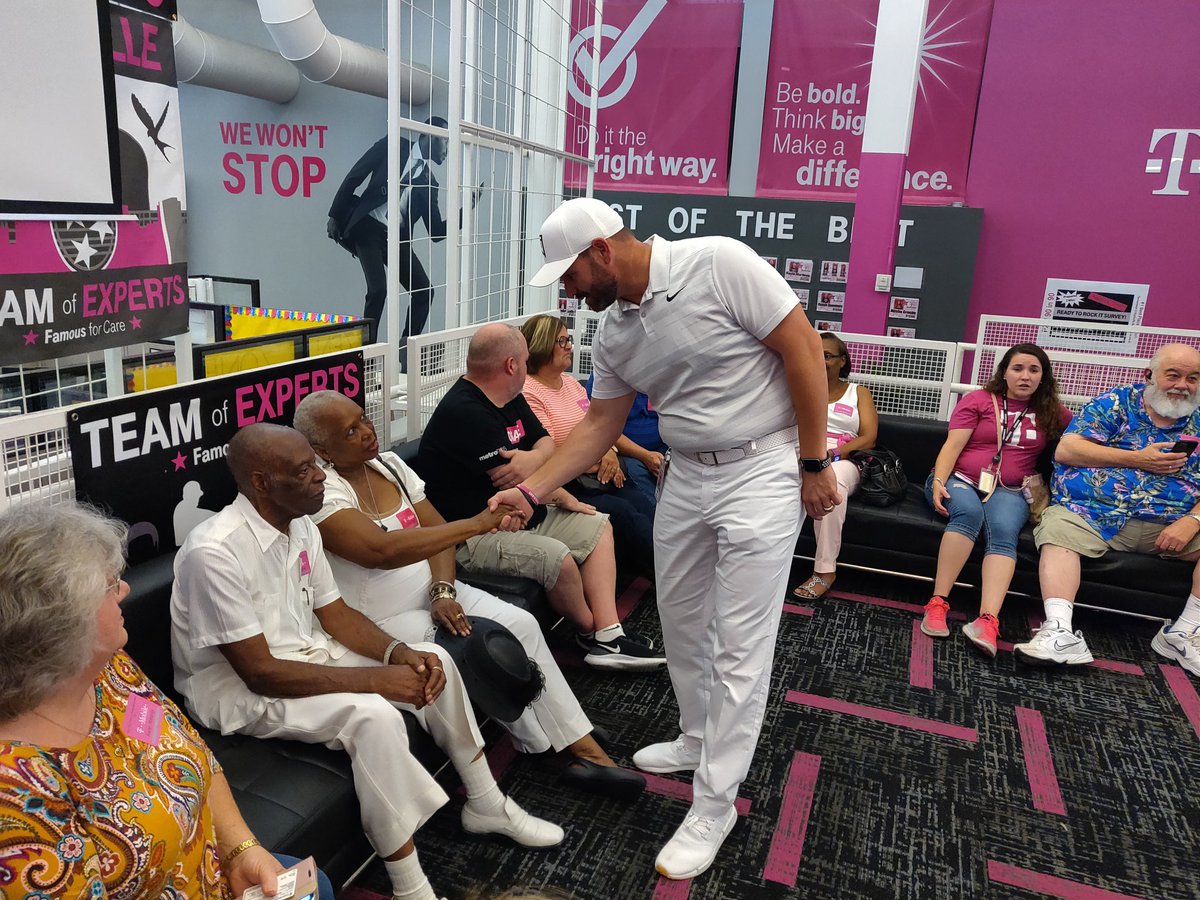 kfromtheone's tweet image. #CelebrationGeneration is in full effect at the @tmobilecareers Nashville CEC Bring Your Parent To Work Day Event!
#BeMagenta #Weareonefamily
 @AppletonChad @JohnLegere @CallieField @Dan_DiGirolamo