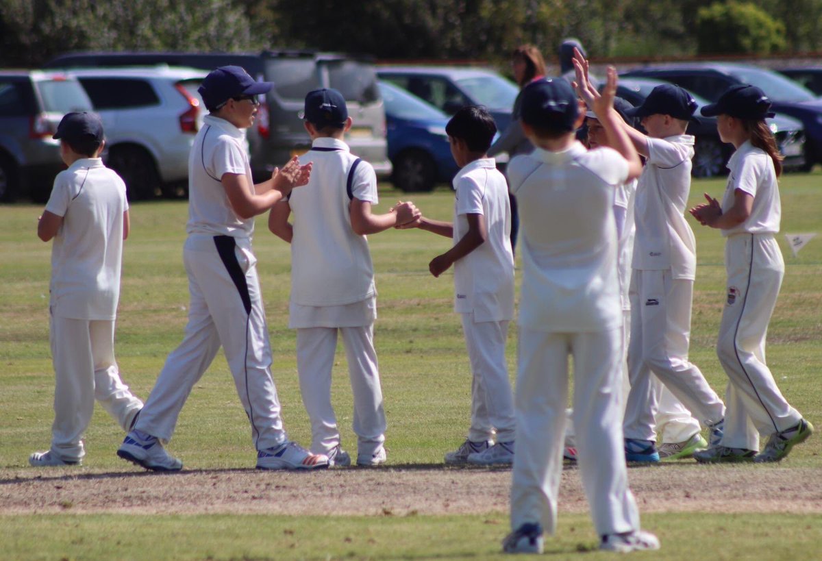midglamcricket's tweet photo. Thank you all for a great #AberystwythFestival2019 lots of cricket played, lots of fun had, lots of new friends made and memories for life #diolchpawb #cricketsthewinner https://t.co/GrvNGXo9RK