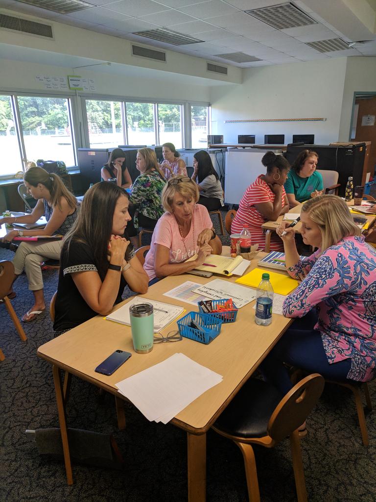 Great minds at work! Third grade teachers brainstorming the most important parts of the literacy block. The discussions are insightful! #IsleRead <a href="/IWCSchools/">Isle of Wight County Schools</a>