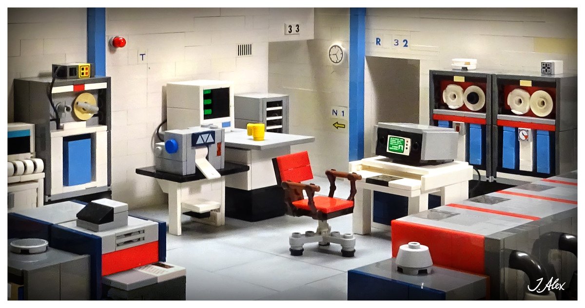 My latest LEGO creation of a computer room from the 60s.

You can see more of my creations on instagram.com/legobyjalex

#lego #afol #computerroom #vintage #60s #70s #moc #legomoc #legoart #furnitures #legointerior #jalexart #ncr #nersc #intel #ibm