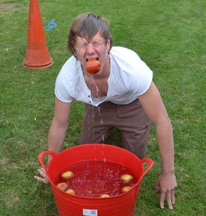 FilhamFerrets's tweet photo. Another newbie coming up now! We would like to introduce you to @Rory_Woodland! Not much is known about Rory except he is dating the skippers sister and he is friends with @Gloscricket batsman, @bobbybracey25! Let’s hope he’s been having lessons! #unknown #couldbeaworldie https://t.co/9otWVZpAz7