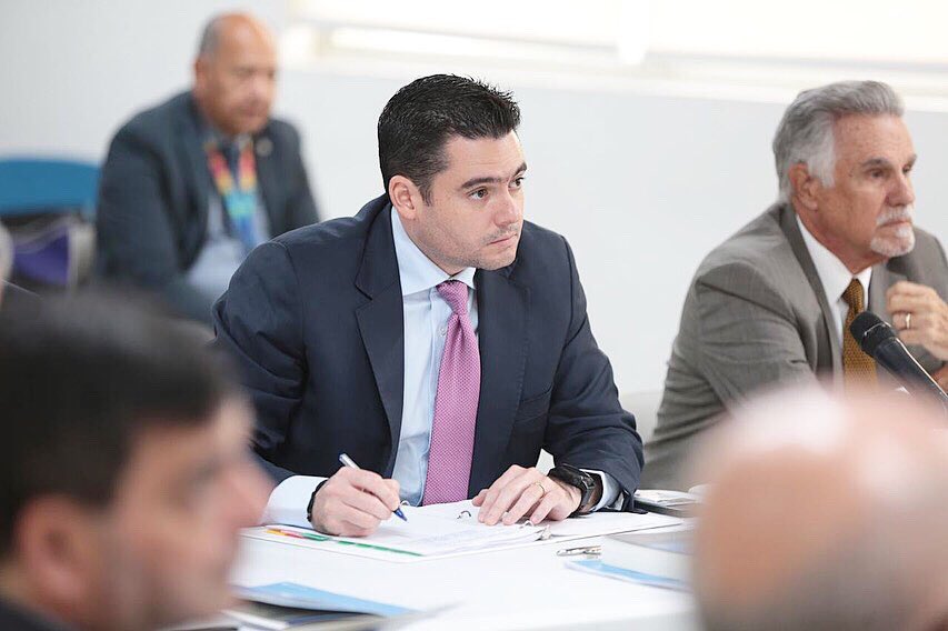 En nuestro compromiso por impulsar un gobierno que desarrolle iniciativas para generar cambio social, nos reunimos con la junta de síndicos de la @CiudadDelSaber, dedicados a la innovación, inclusión y coordinación de esfuerzos entre gobierno, líderes, ONG´S  y empresa privada.