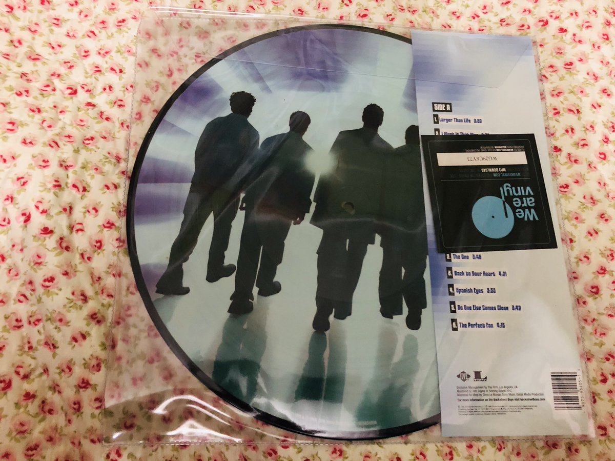 Cotecita_Carter's tweet photo. .@backstreetboys Boys! Look what just arrived with the mail! The Millennium vinyl limited edition 😍😍 I’m in love! It’s precious! ❤️ #Millenium20 #MilleniumLP #MilleniumVinylLimitedEdition #ProudFan #ktbspa https://t.co/7Qwxx3uDdR