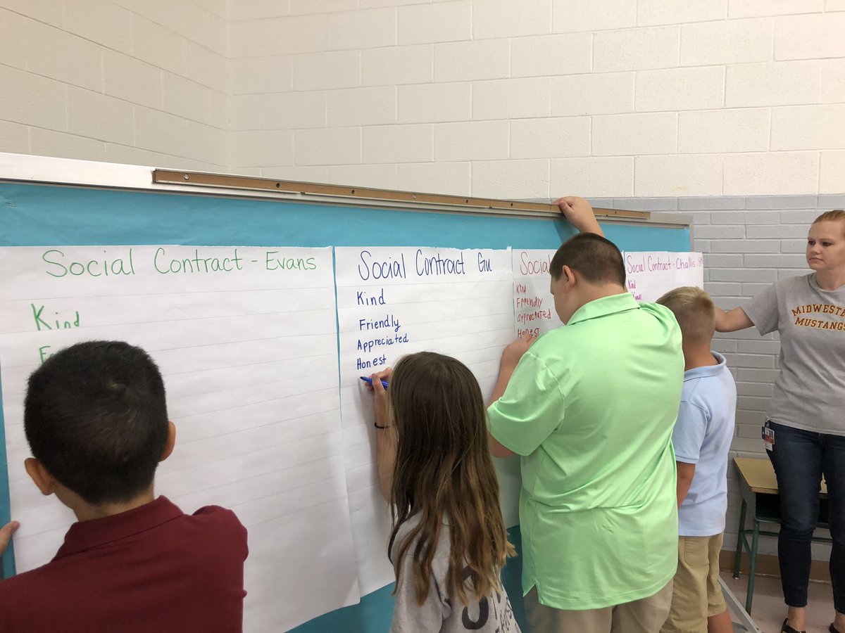 Today our fourth graders worked on our classroom social contracts! <a href="/MsGonzales11/">gonzales_nia</a> <a href="/eeevans25/">Erin Evans</a> <a href="/jagsofjefferson/">Jefferson Elementary</a> #bebold #ckh #jagtweet #iamwfisd #betheone