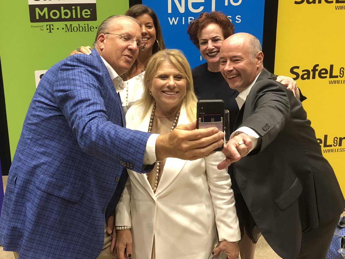 LisaLutoffPerlo's tweet photo. Sharing the stage with @FaithPopcorn &amp; @Cavallokristen in service of @TracFoneCalls was an energetic afternoon of talk about values, diversity and being bold enough to take a stand for what you believe in. A pleasure, honor and a lot of fun. #EqualityForAll @CelebrityCruise https://t.co/ZqjUkXKEWZ