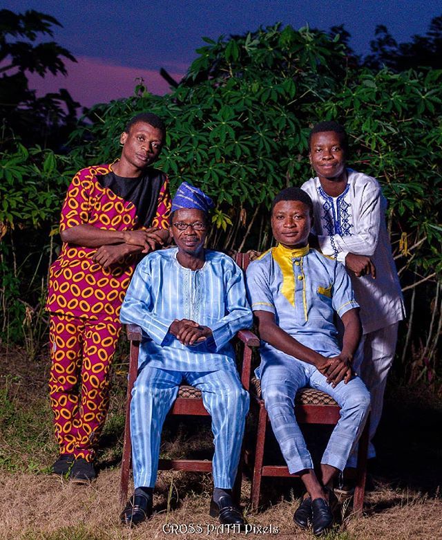 kaotweets's tweet photo. Family goals 💕💕💕
#TheOdejide's
@crosspath_pixels
#capturingTheMOMENTS
#keepingMemoriesAlive
#photographyIsAWayOfLife https://t.co/vzZWjIaP9G