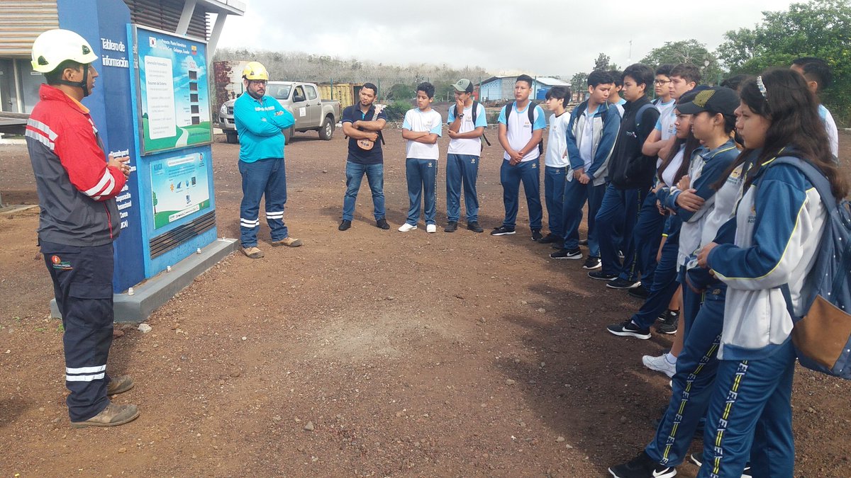 ciergalapagos's tweet photo. #HéroesDeEficienciaEnergética
Hoy con la visita de los jóvenes de 10° Año EGB de la Unidad Educativa "Loma Linda" concluimos la participación de esta prestigiosa institución educativa en los eventos de difusión que anualmente programa Elecgalapagos S.A.
💡🌎🇸🇱☀️ https://t.co/0aPaX8G4Qb