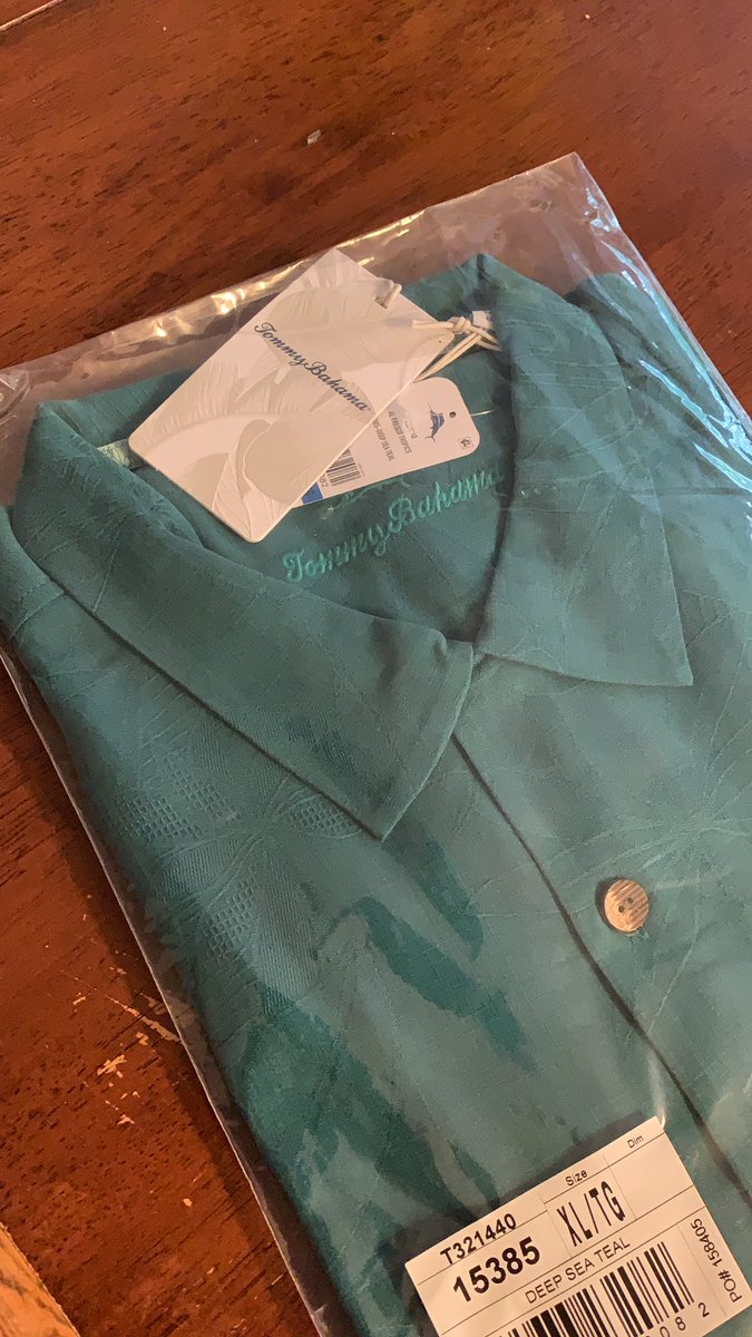 roykohn's tweet image. Someone once told me that this is the 50 year olds uniform.