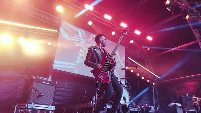 REWIND FESTIVAL

#jazzbass #fenderjazz #bass #bassist #live #livemusic #festival #rewind #rewindfestival #stage #production #lights #lighting ift.tt/2NkgCmt