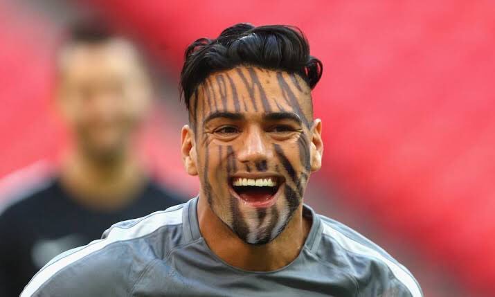 "O zaman git konuş onlara kardeş, Galatasaray Taraftarı emaneti olan bu Radamel Falcao'yu geri alacakmış de. De onlara.." <a href="/ManuLonjon/">Manu</a>
#SueltenAlTigre