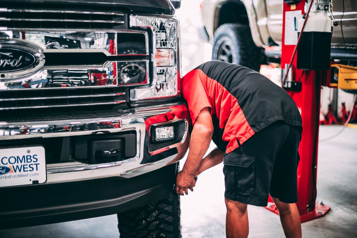 Outlaw_SATX's tweet photo. Imagine your dream ride. Now imagine you're in it. At Outlaw Off-Road Performance, nothing is impossible. Come by and we'll make your dream vehicle come true! #OutlawSA #Customs #RedMcCombs #TruckClub #Exotic #Cars #SanAntonio #NewBraunfels #Schertz #Selma #Cibilo #BreaktheRules https://t.co/9MpklNEjfb