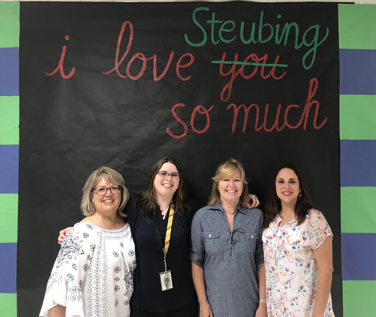 MsLibrary_Tchr's tweet photo. Love my home away from home and the people I work with! Ready to kick off Meet The Teacher Night!!  #StallionsAreLegendary @NISDSteubing @GriffinMaryjo @59AliciaFlores @castillo_lst @MrGobinTweets @susdenise19 https://t.co/fiT8VDxXfc