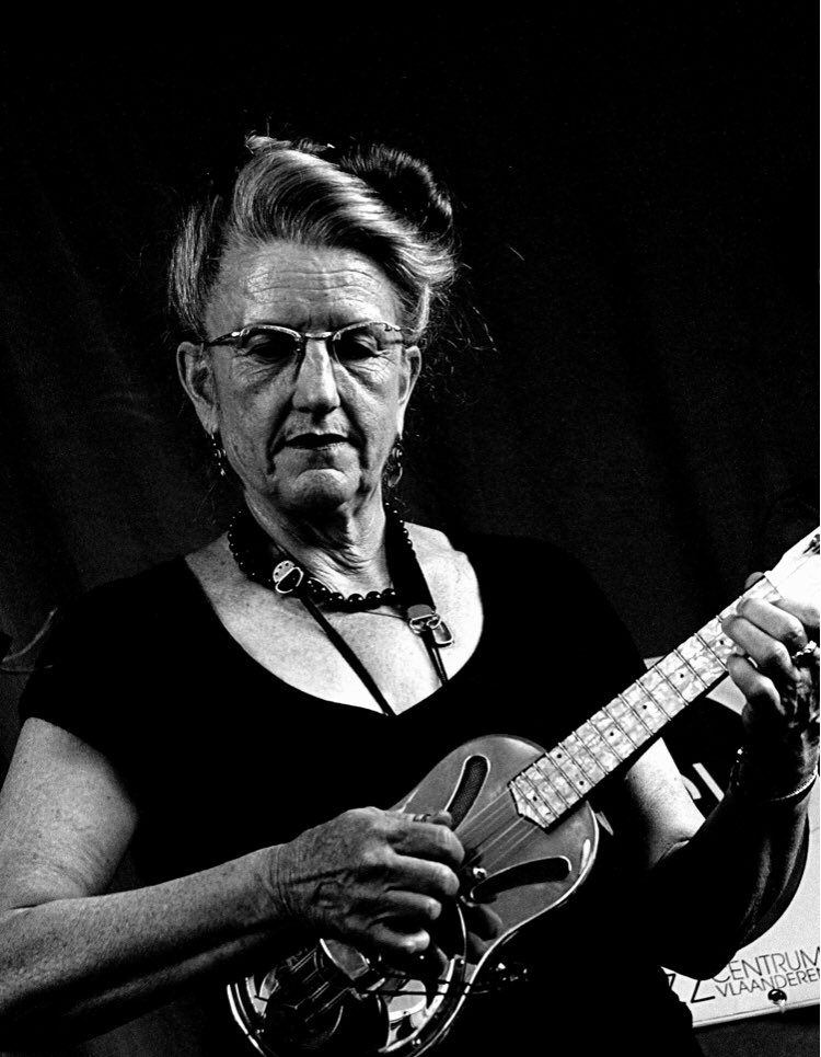 HootenannyH's tweet photo. Hootenanny House is proud to welcome the incredibly talented Del Ray! On August 21st, she will be leading a workshop on Memphis style blues, variations on blues rhythms, chord progressions, finger-styling, and much more. $25 a student. To RSVP, email events@hootenannyhouse.org https://t.co/SSte4MEGrh