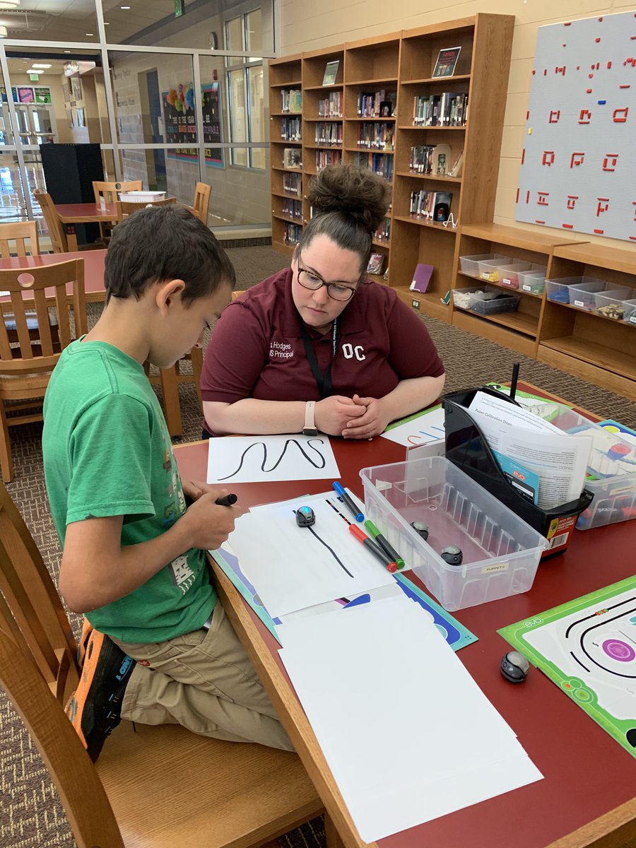 MBMS_Rebels's tweet photo. Student engagement with 7th grade MakerSpace and Ozobots today at MBMS Library! https://t.co/aZR6qRZiAL