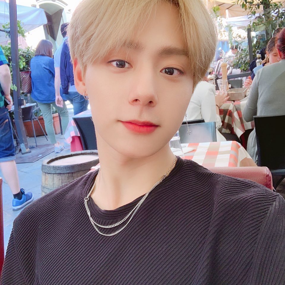 OneusBolivia's tweet photo. [#HWANWOONG]
La calle Milán que fue muy divertida! Quiero ir de nuevo..👐

#OneusBolivia https://t.co/RlNxpXQxhk