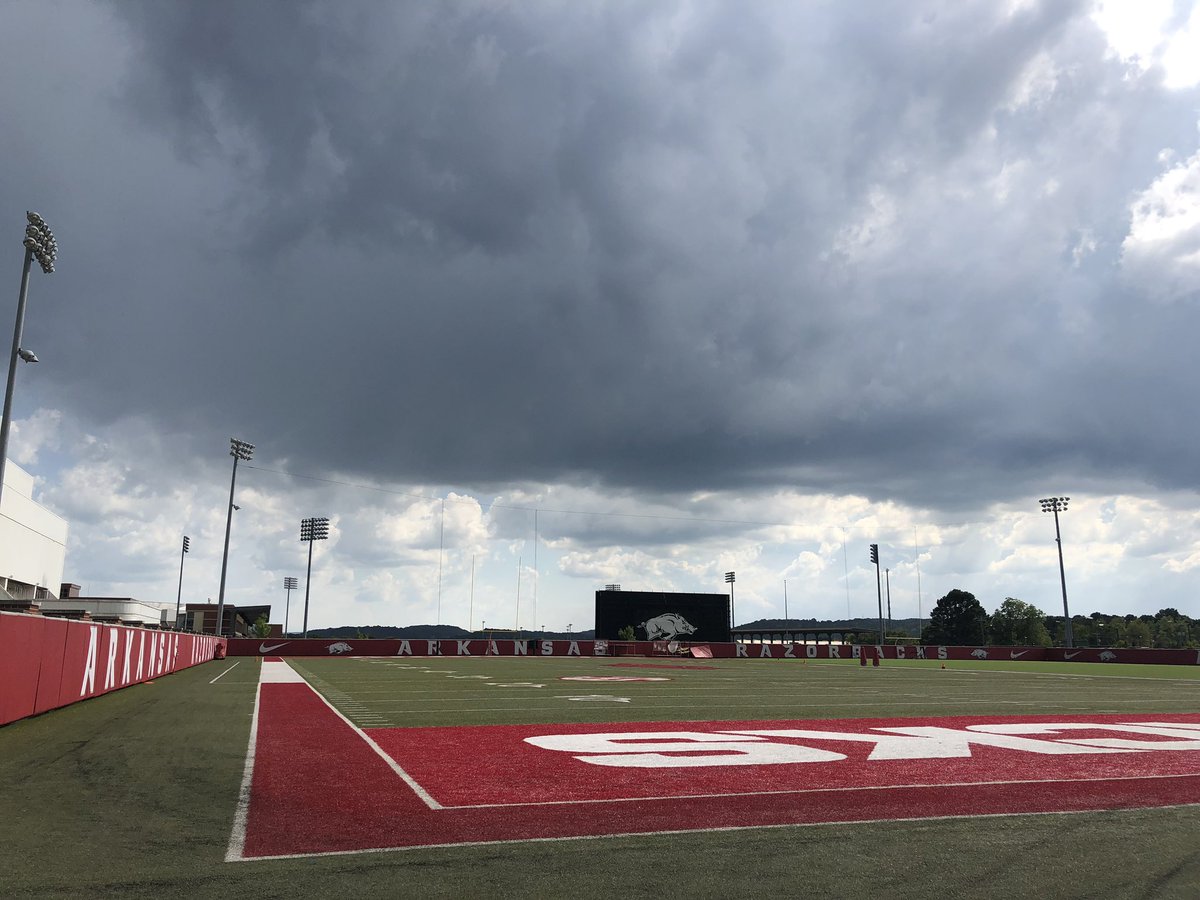 NikkiChavanelle's tweet photo. Storm’s coming. Only questions is... is it Starkel or Hicks? https://t.co/ugV1WiAYlB