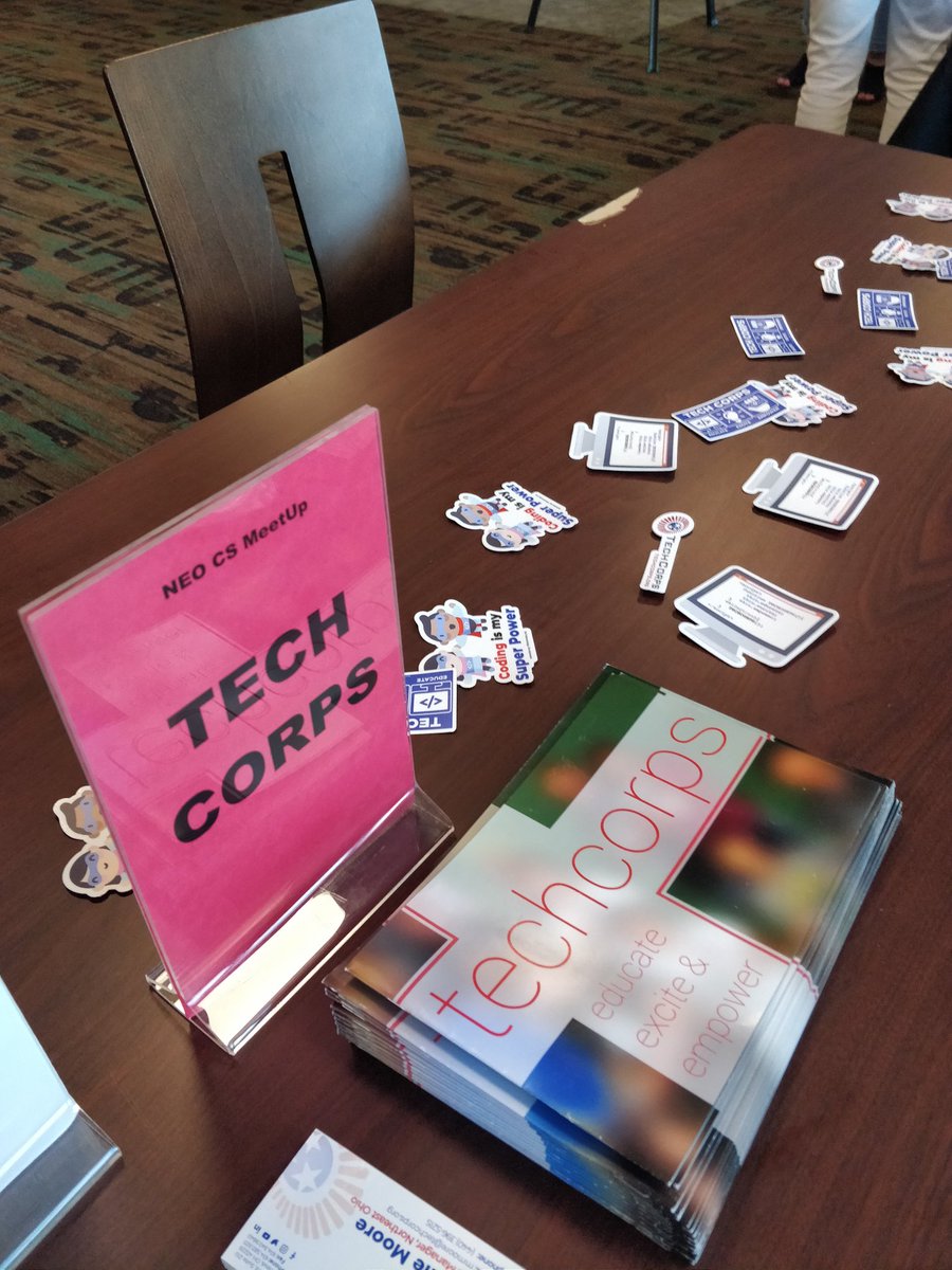 lisachambers's tweet photo. Getting ready for our #NEO #CSMeetup  tonight @keybank #CSforAll #CSforOH https://t.co/bQWRVNxyU6