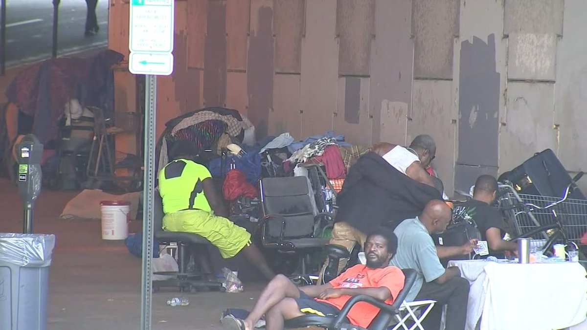 wsbtv's tweet photo. City announces new $50M housing program to get homeless into apartments: https://t.co/rM9FasB1aW https://t.co/B8RwxjcdIx