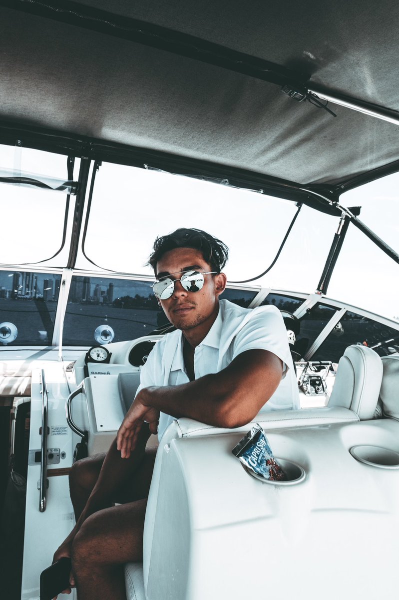 Thaddeus tweet media