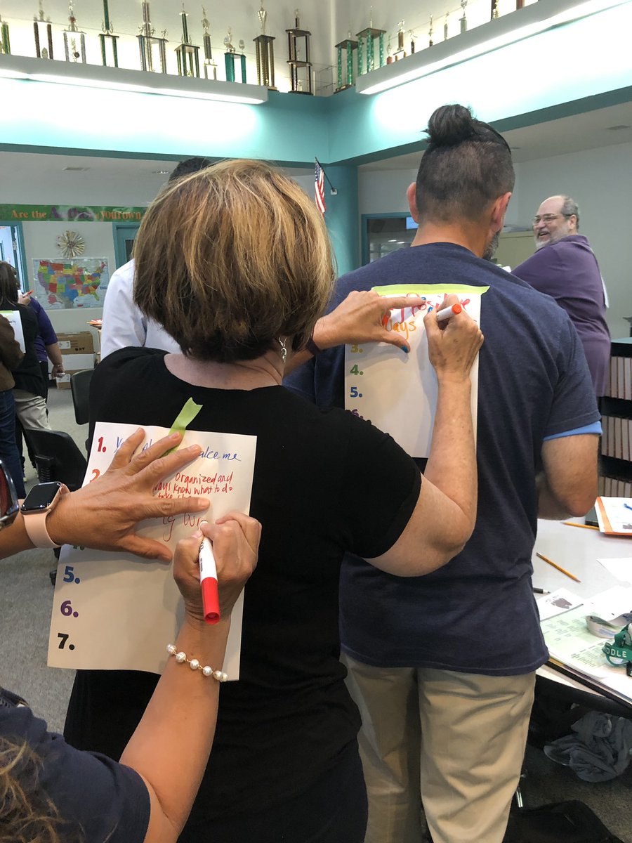 tisca1031's tweet photo. #talkingbehindyourback #meltingtheice #communitybuilding @VistaVerdeGrizz @profegoru @ndesantos1223 https://t.co/0fmg210rLR