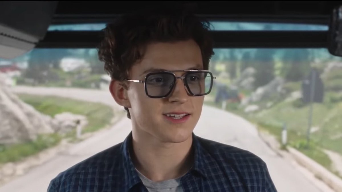 Iovelypeter's tweet photo. i’ve got nothing to promote but stan mcu!peter parker for clear skin! https://t.co/ERzQf3D2AT