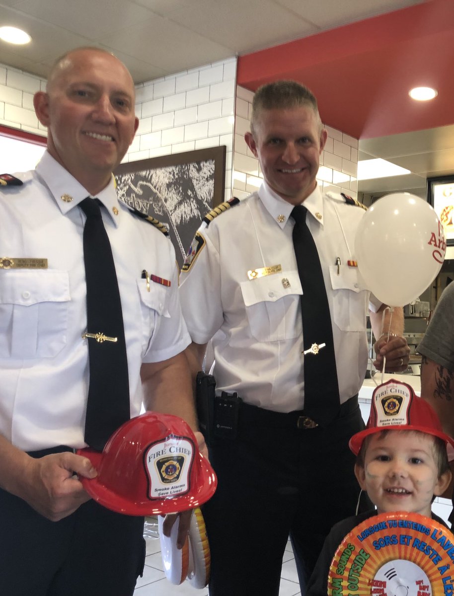 Cryaneddie's tweet photo. Congrats @Arbys in @PortHopeInfo on your #GrandRe-Opening in #PortHope. @PortHopeFire was happy to be a part of your festivities. It was so kind of you to use today as a fundraiser for a local family who need a little assistance. Congrats Shannon on continuing to #giveback. #fire https://t.co/W5Ex0lbEvj
