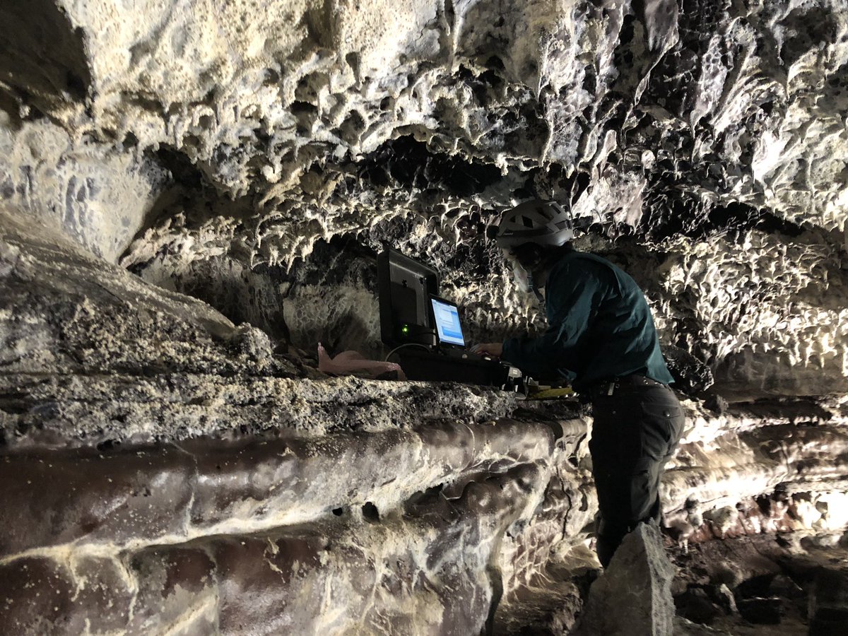 Okay tube break to post and take a moment to share how cool this lava tube is. CAVE SCIENCE!!!