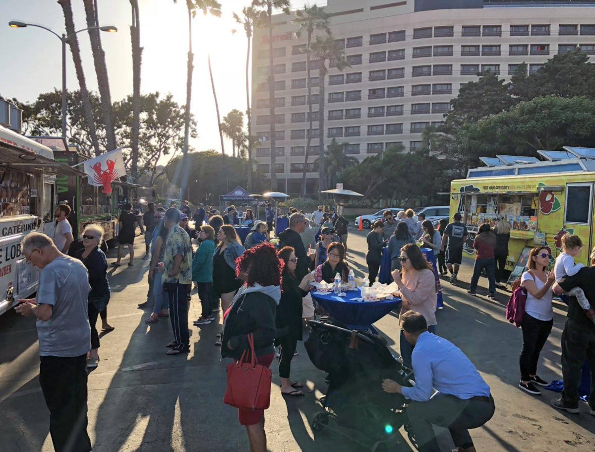 Beach Eats! tweet media