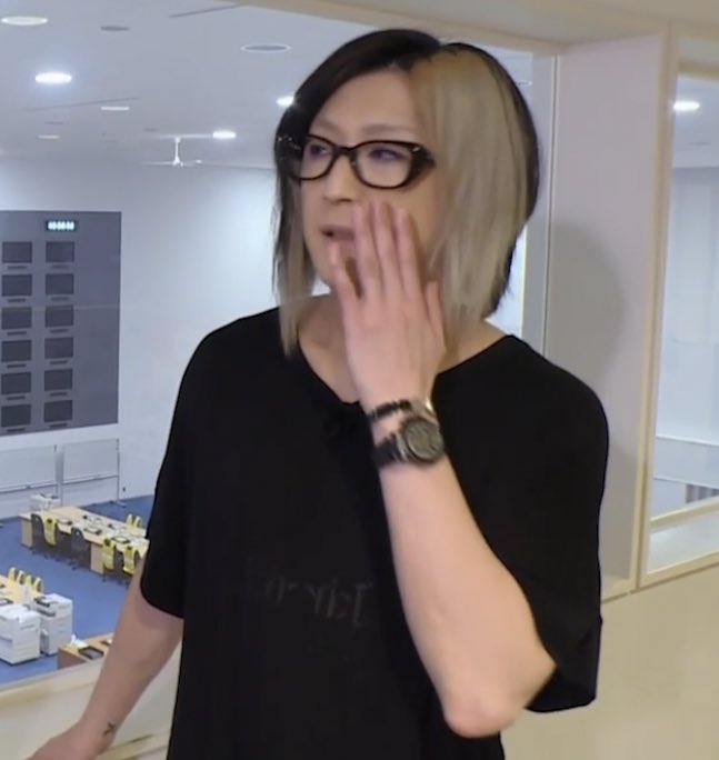 Keiyan On Twitter この メガネ くいっ が 刺さる Hisashi メガネ部 手フェチの貴女へ Https T Co 8u9rerwg5h Twitter