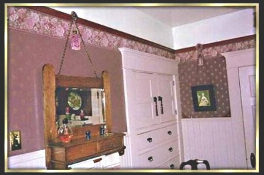 Victorian Houses decorated with Victorian Style Picture Hangers from the SWAN COMPANY. 

Browse its large line at:
SwanPictureHangers.com/BreakfastAtTif…