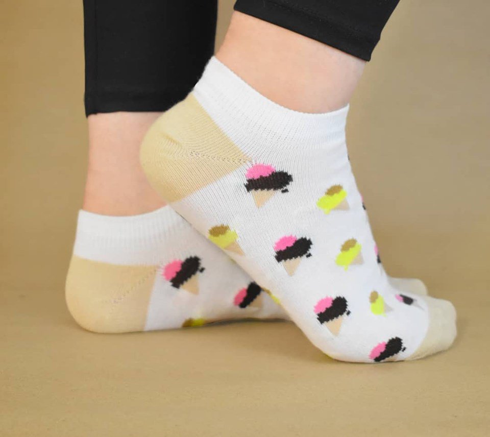 uousocks's tweet image. Lleva la felicidad contigo en cada paso.⠀ 🤤🍨🍧🍦⠀
⠀
¡COMPRALÁS POR INSTAGRAM! O encuéntralas en uousocks.com/productos/hela… 🖱️🌐⠀
⠀
#socks #uousocks #calcetines #compracolombiano