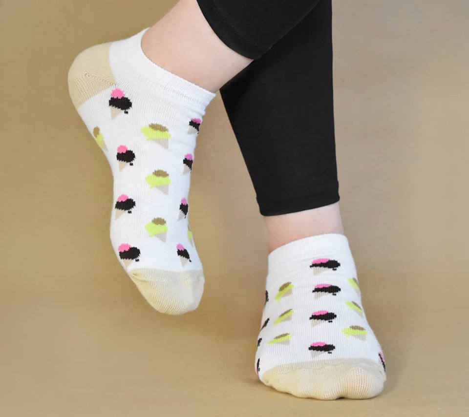 uousocks's tweet image. Lleva la felicidad contigo en cada paso.⠀ 🤤🍨🍧🍦⠀
⠀
¡COMPRALÁS POR INSTAGRAM! O encuéntralas en uousocks.com/productos/hela… 🖱️🌐⠀
⠀
#socks #uousocks #calcetines #compracolombiano