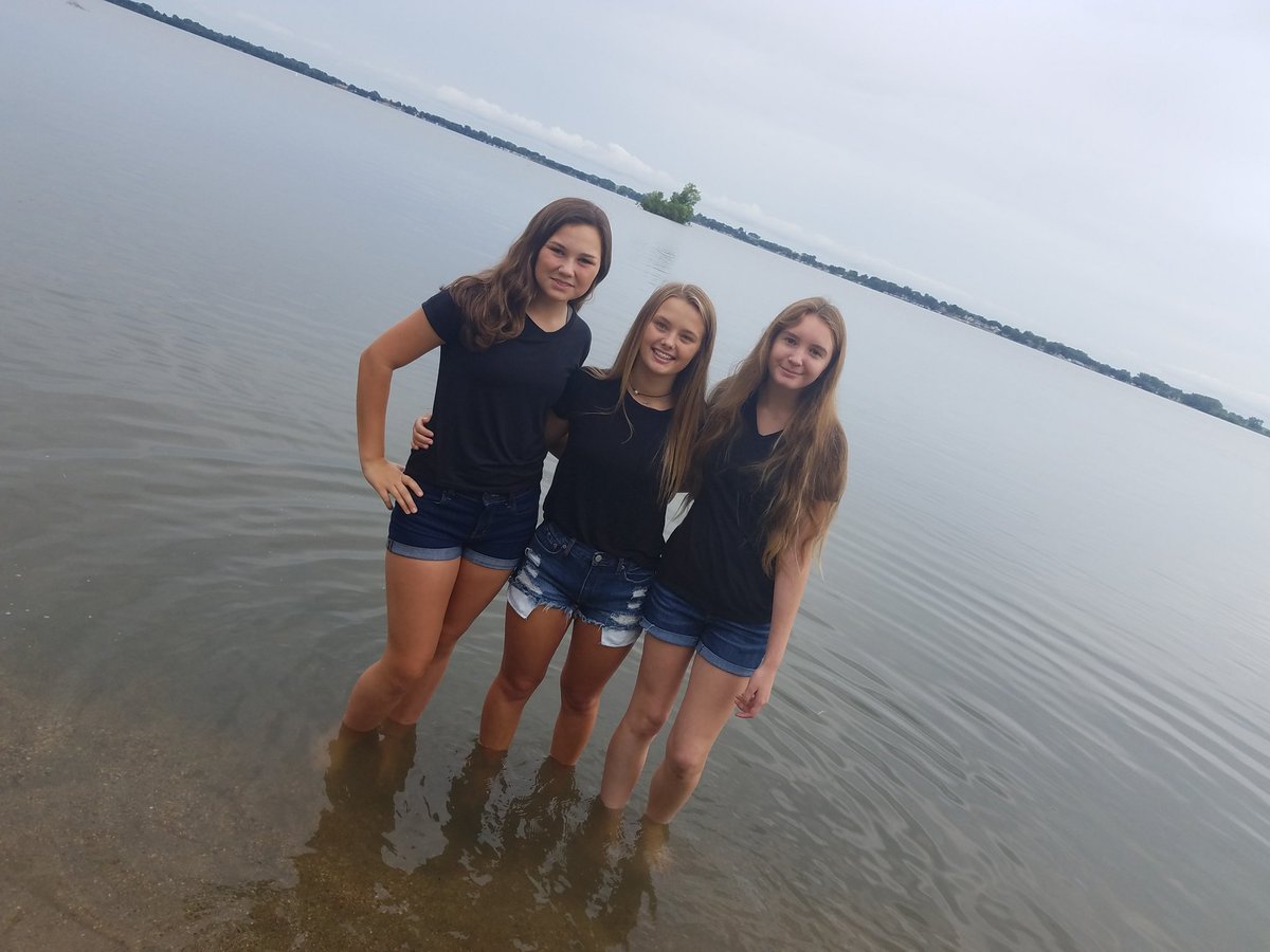 Tornado swimmers from <a href="/AWASchools/">Alta-Aurelia Schools</a>