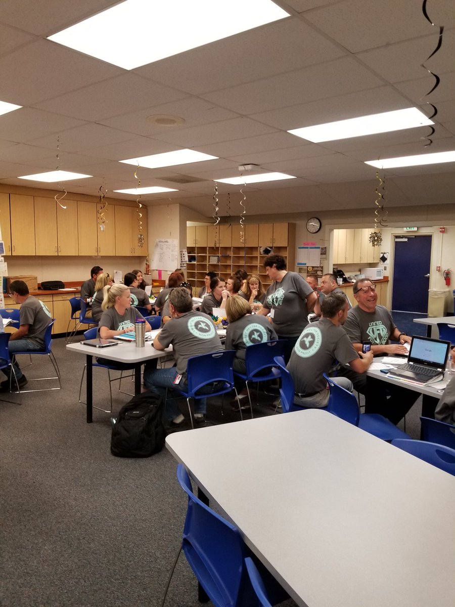 Rbaumann16's tweet photo. Garden Gopher Staff are competing in a tribe challenge! Dig on, Gophers! https://t.co/L8A0lcHk7Z