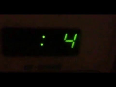 JoJoFromJerz's tweet photo. You are not allowed to stop the microwave before the time is up, if you cannot manage to clear the numbers back to the clock. 🤬#IDontMakeTheRulesBut https://t.co/FmwYiNiMNL